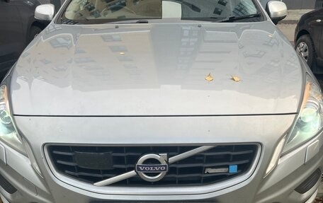 Volvo V60 I, 2013 год, 1 050 000 рублей, 1 фотография