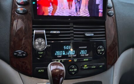 Toyota Sienna II рестайлинг, 2004 год, 970 000 рублей, 4 фотография