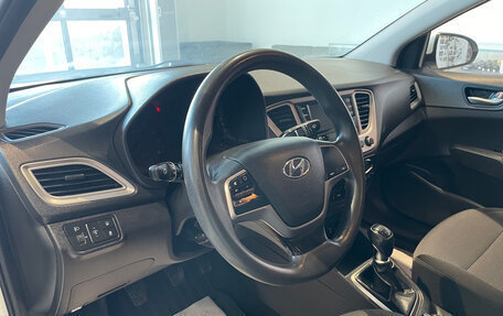 Hyundai Solaris II рестайлинг, 2019 год, 1 140 000 рублей, 10 фотография