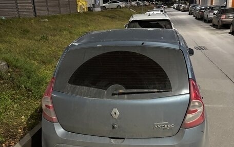 Renault Sandero I, 2012 год, 400 000 рублей, 3 фотография