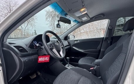 Hyundai Solaris II рестайлинг, 2015 год, 1 100 000 рублей, 4 фотография