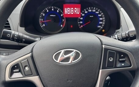 Hyundai Solaris II рестайлинг, 2015 год, 1 100 000 рублей, 8 фотография