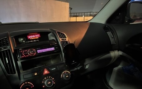 KIA cee'd I рестайлинг, 2009 год, 415 000 рублей, 12 фотография