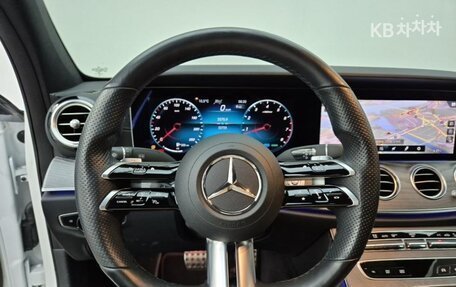 Mercedes-Benz E-Класс, 2021 год, 4 450 000 рублей, 10 фотография