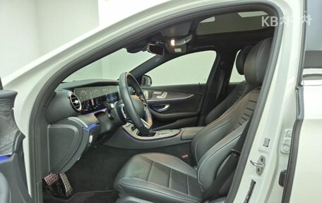 Mercedes-Benz E-Класс, 2021 год, 4 450 000 рублей, 13 фотография