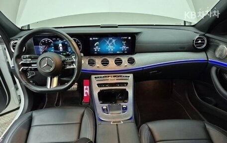 Mercedes-Benz E-Класс, 2021 год, 4 450 000 рублей, 12 фотография