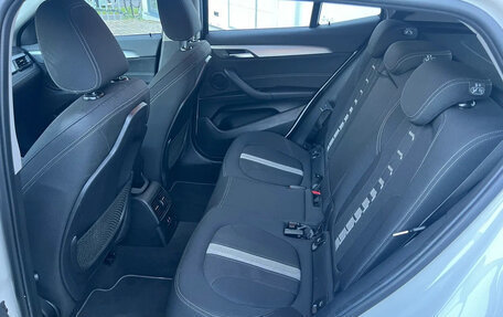 BMW X2, 2018 год, 2 800 000 рублей, 12 фотография