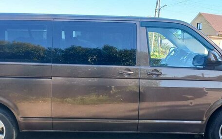 Volkswagen Caravelle T5, 2010 год, 1 980 000 рублей, 7 фотография