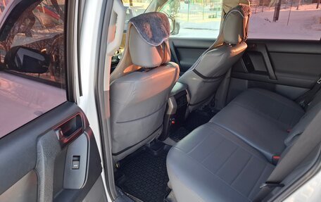 Toyota Land Cruiser Prado 150 рестайлинг 2, 2012 год, 3 300 000 рублей, 6 фотография