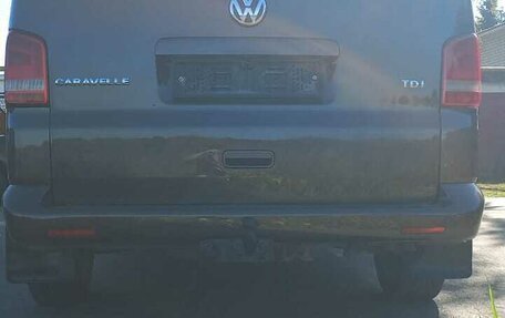 Volkswagen Caravelle T5, 2010 год, 1 980 000 рублей, 13 фотография