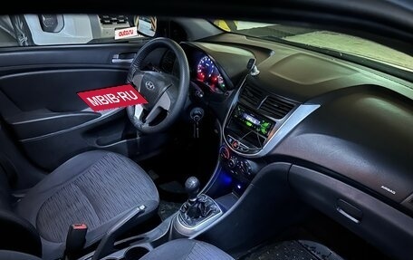 Hyundai Solaris II рестайлинг, 2015 год, 475 000 рублей, 13 фотография