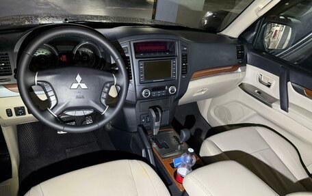 Mitsubishi Pajero IV, 2011 год, 2 200 000 рублей, 5 фотография