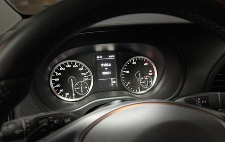 Mercedes-Benz Vito, 2018 год, 4 000 000 рублей, 24 фотография