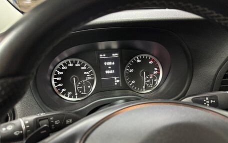 Mercedes-Benz Vito, 2018 год, 4 000 000 рублей, 23 фотография