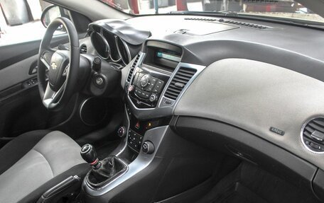 Chevrolet Cruze II, 2012 год, 629 900 рублей, 10 фотография