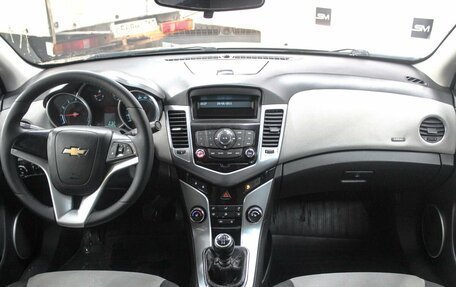 Chevrolet Cruze II, 2012 год, 629 900 рублей, 8 фотография