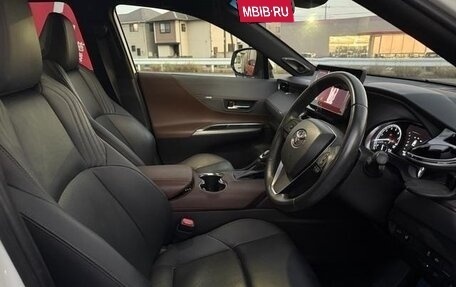 Toyota Harrier, 2020 год, 2 400 000 рублей, 10 фотография