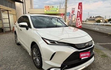 Toyota Harrier, 2020 год, 2 400 000 рублей, 2 фотография