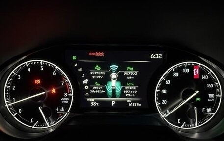 Toyota Harrier, 2020 год, 2 400 000 рублей, 15 фотография