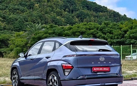 Hyundai Kona, 2023 год, 2 200 000 рублей, 3 фотография