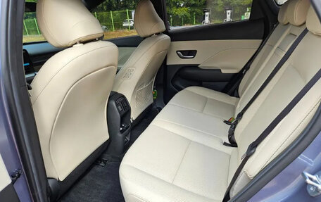 Hyundai Kona, 2023 год, 2 200 000 рублей, 7 фотография