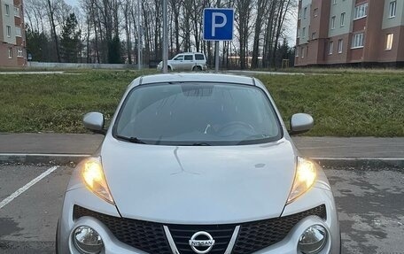 Nissan Juke II, 2011 год, 870 000 рублей, 3 фотография