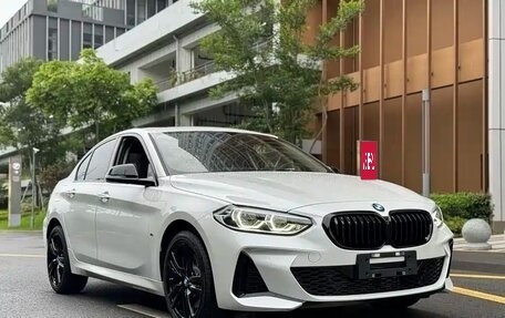 BMW 1 серия, 2022 год, 1 894 000 рублей, 1 фотография