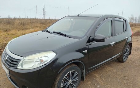 Renault Sandero I, 2013 год, 580 000 рублей, 1 фотография