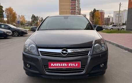 Opel Astra H, 2011 год, 600 000 рублей, 1 фотография