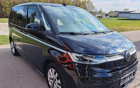 Volkswagen Multivan, 2022 год, 6 600 000 рублей, 1 фотография