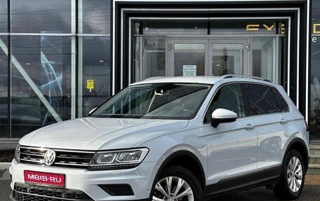 Volkswagen Tiguan II, 2018 год, 2 099 000 рублей, 1 фотография