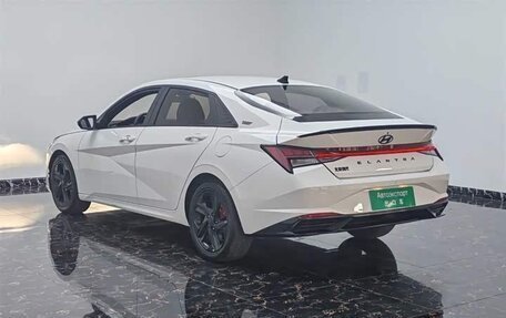 Hyundai Elantra, 2022 год, 1 500 000 рублей, 5 фотография