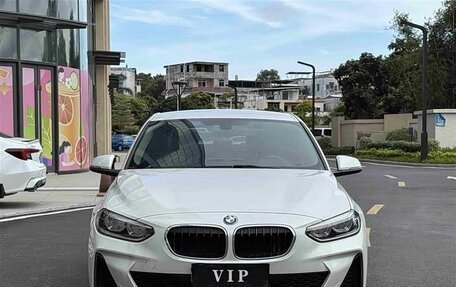 BMW 1 серия, 2022 год, 1 770 000 рублей, 2 фотография