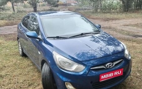 Hyundai Solaris II рестайлинг, 2012 год, 550 000 рублей, 1 фотография