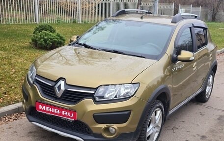 Renault Sandero II рестайлинг, 2018 год, 950 000 рублей, 1 фотография