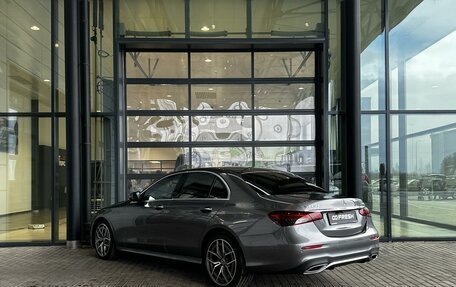 Mercedes-Benz E-Класс, 2020 год, 5 670 000 рублей, 2 фотография