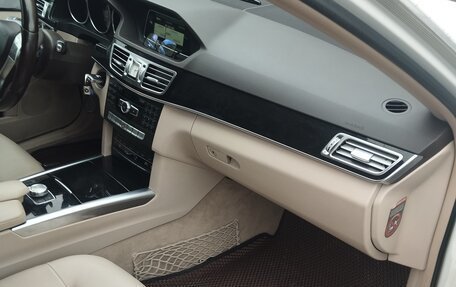 Mercedes-Benz E-Класс, 2014 год, 2 100 000 рублей, 3 фотография