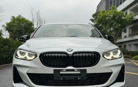 BMW 1 серия, 2022 год, 1 894 000 рублей, 3 фотография