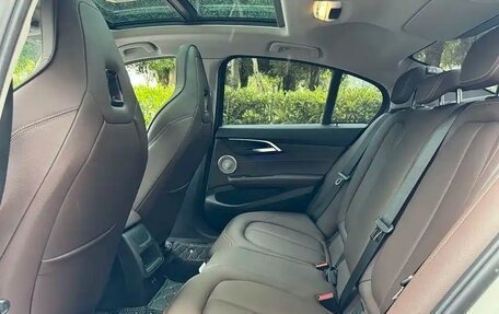 BMW 1 серия, 2022 год, 1 894 000 рублей, 13 фотография