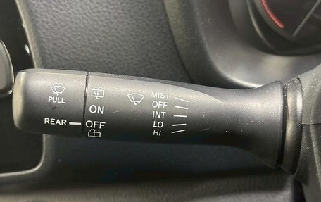 Toyota Vitz, 2019 год, 990 000 рублей, 21 фотография