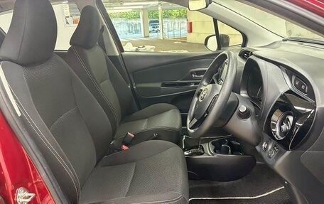 Toyota Vitz, 2019 год, 990 000 рублей, 28 фотография