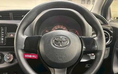 Toyota Vitz, 2019 год, 990 000 рублей, 27 фотография