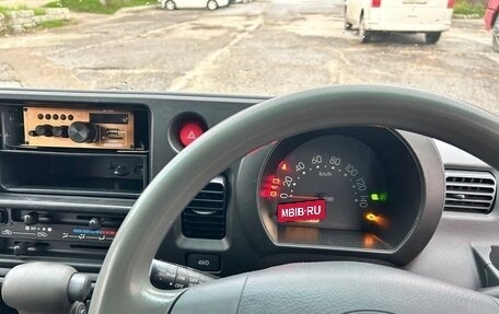 Toyota Pixis Van I, 2013 год, 700 000 рублей, 13 фотография