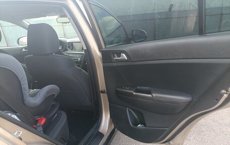 KIA Sportage IV рестайлинг, 2019 год, 2 150 000 рублей, 17 фотография