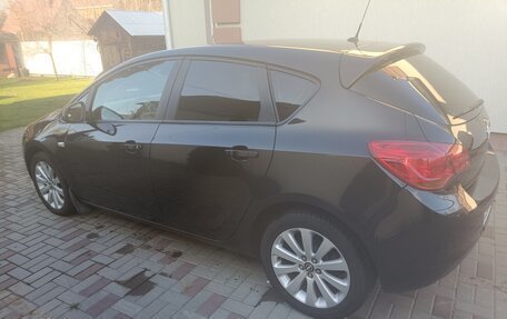 Opel Astra J, 2011 год, 735 000 рублей, 7 фотография