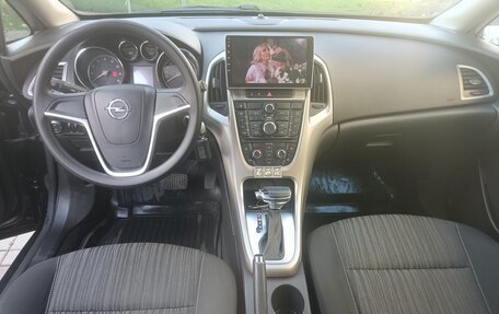 Opel Astra J, 2011 год, 735 000 рублей, 10 фотография