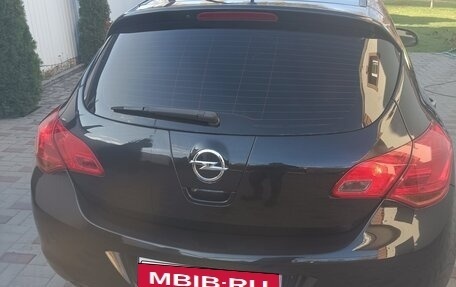 Opel Astra J, 2011 год, 735 000 рублей, 5 фотография