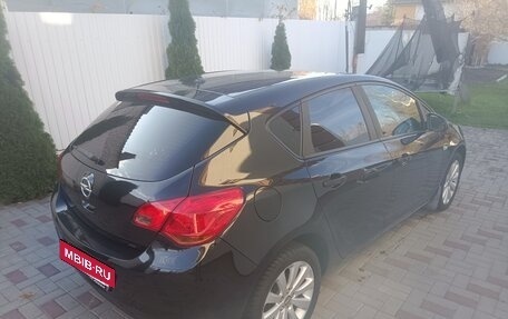 Opel Astra J, 2011 год, 735 000 рублей, 4 фотография