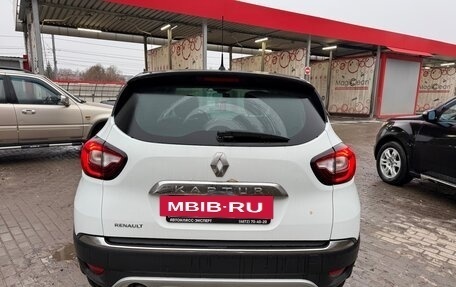Renault Kaptur I рестайлинг, 2017 год, 935 000 рублей, 5 фотография