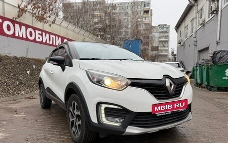 Renault Kaptur I рестайлинг, 2017 год, 935 000 рублей, 3 фотография